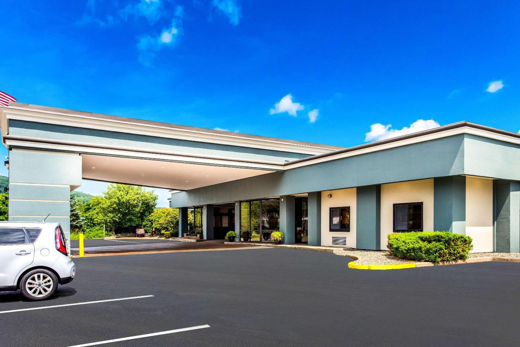 Quality Inn Oneonta Cooperstown Area Екстер'єр фото
